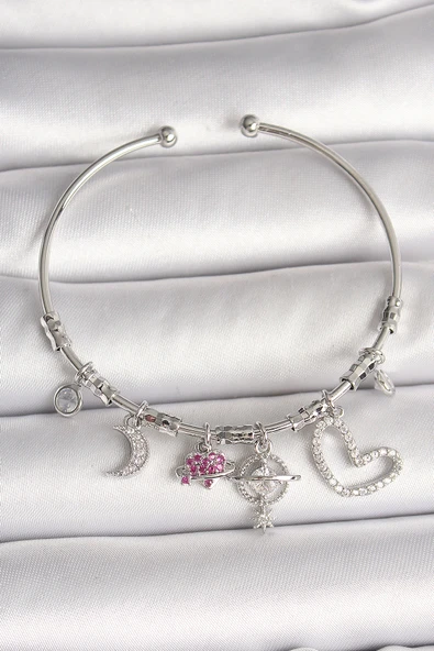 Pirinç Gümüş Renk Sallantı Zirkon Taşlı Gezegen Figür Kalp Detay Charm Kadın Bileklik - EBJ250501W32821 ürün görseli