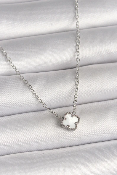Gümüş Renk Beyaz Yonca Model Kadın Kolye - EBJ250501W33482 ürün görseli