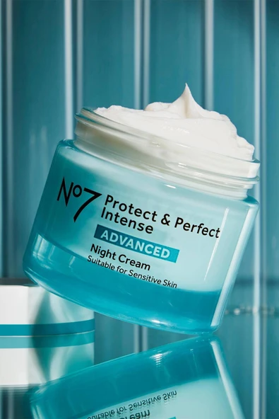 No7 Protect & Perfect Kokusuz Yoğun Gece Kremi 50ML - 7