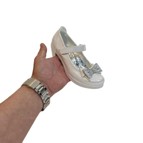 Fiyra 9051 Beyaz Kurdaleli Cırtlı Bantlı Kız Çocuk Topuklu Ayakkabı - 6