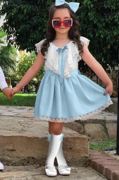 Kız Çocuk V Yaka Omuzları ve Etek Ucu Dantel İşlemeli Mavi Elbise ürün görseli