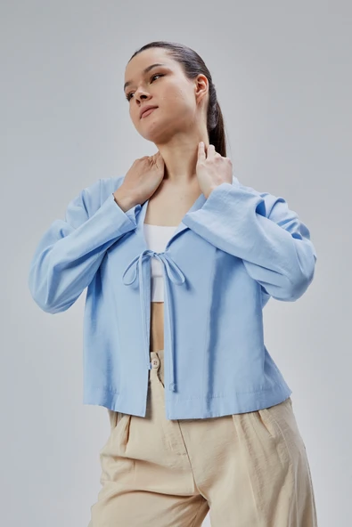 Bebe Mavisi Salaş Kesim Bağlama Detaylı Gömlek - Resim 2