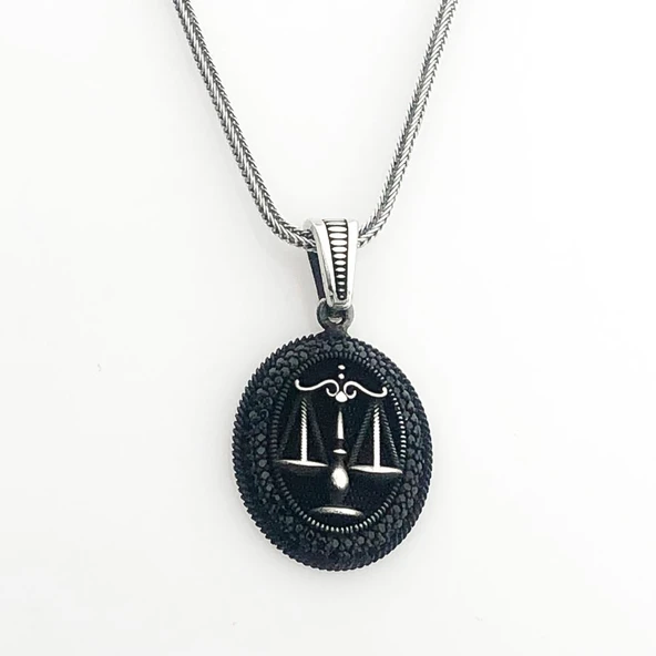 925 Ayar Gümüş Siyah Taşlı Adalet Terazisi Kolye - Resim 2