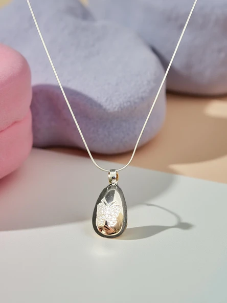 Zarif Damla Tasarımlı Gümüş Renk 316L Çelik Kolye - Modern ve Şık Tasarım ürün görseli 1