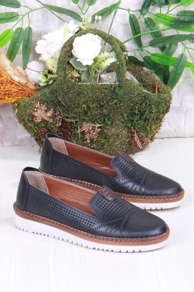 Mehmet Mete 1008 Rahat Lazer Delikli Hakiki Deri Kadın Ayakkabı - Resim 3