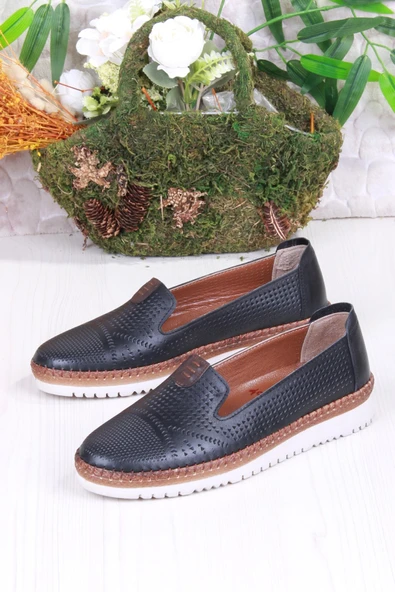 Mehmet Mete 1008 Rahat Lazer Delikli Hakiki Deri Kadın Ayakkabı - Resim 4