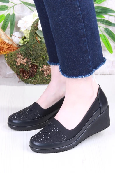 Fort Sdf B-01 Siyah Hafif Taş Baskılı Dolgu Taban Şık Kadın Günlük Ayakkabı - Resim 2