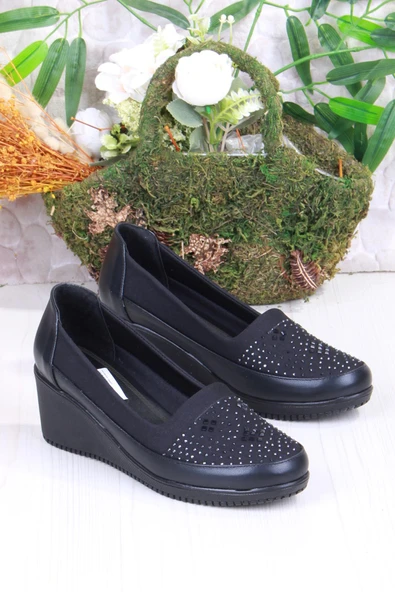 Fort Sdf B-01 Siyah Hafif Taş Baskılı Dolgu Taban Şık Kadın Günlük Ayakkabı - Resim 3