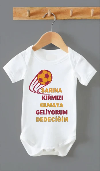 ORGANİK %100 PAMUKLU SARINA KIRMIZI OLMAYA GELİYORUM DEDECİĞİM  Bebek Body
