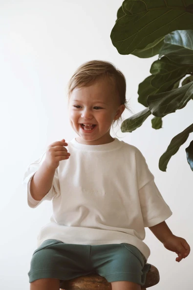 Beyaz Bisiklet Yaka Oversize T-shirt Bebek - Çocuk - 2