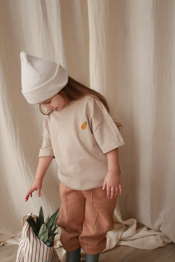 Ananas Nakışlı Oversize T-shirt ürün görseli