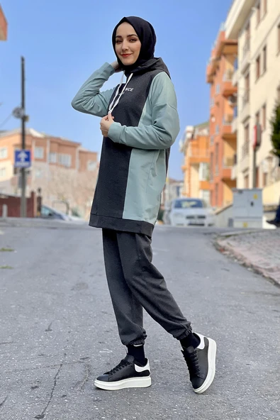 Eşorfman Takımı