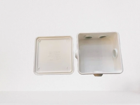 IŞILDAR Plastik Beyaz 85x85 Kare Atigron Buat Delikli + Plastik Rekorlu - 2