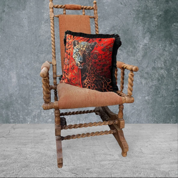 Leopar Çift Taraflı Dekoratif Püsküllü - Saçaklı Kırlent Kılıfı 1 Adet 43x43cm