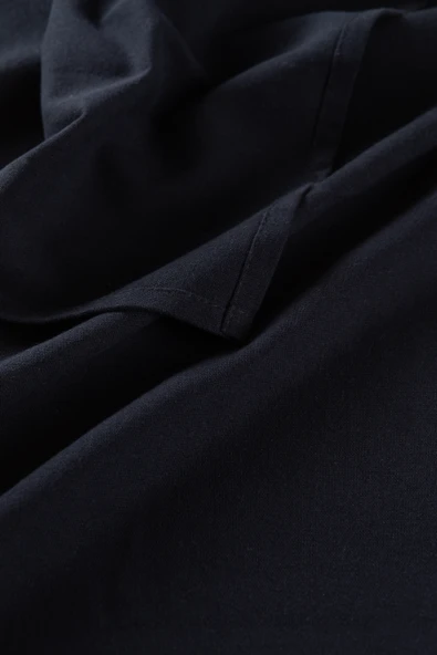 Premium | Siyah Masa Örtüsü - 4