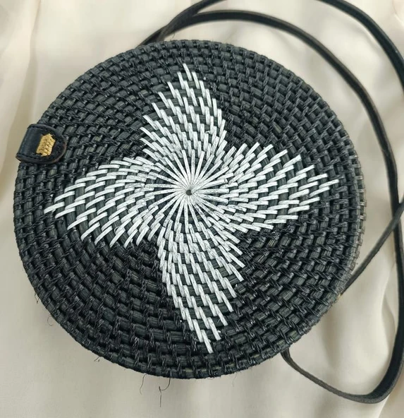 Çanta Çiçek Desenli Bambu Rattan El Yapımı Deri Askı Kadın Hasır Omuz Çantası Siyah Renk - 2