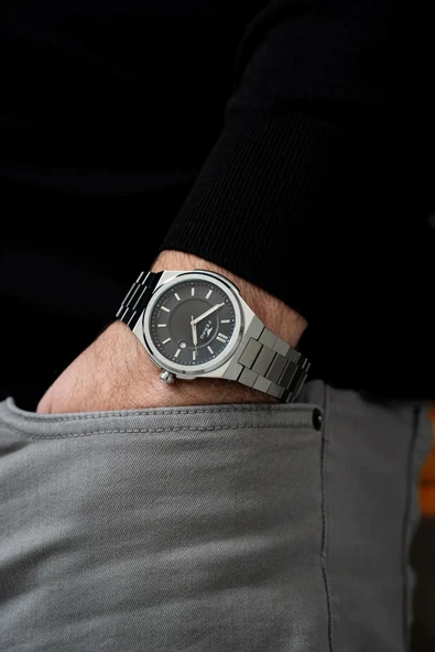 Ferro F11500AWT-A2 Quartz Çelik Gri Siyah Kadran 42 mm Erkek Kol Saati