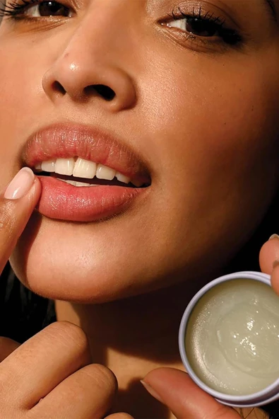 EOS Vanilla Bean Bitkisel Vegan Dudak Balsamı 12GR - Resim 3