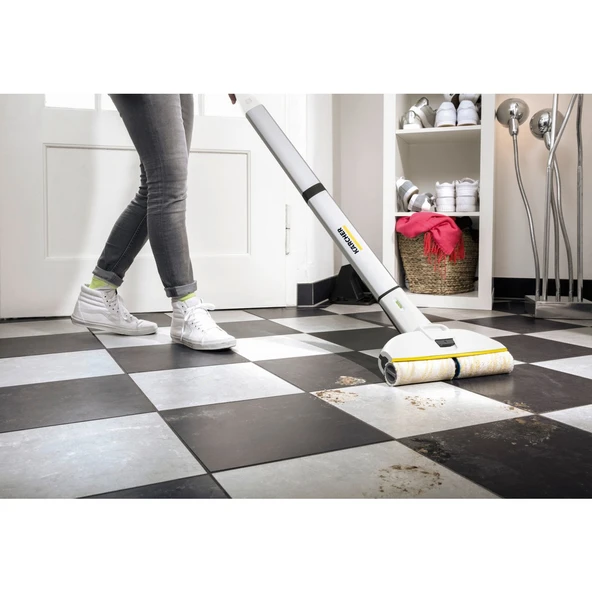Karcher EWM 2 Şarjlı Zemin Temizleme Makinesi - 5