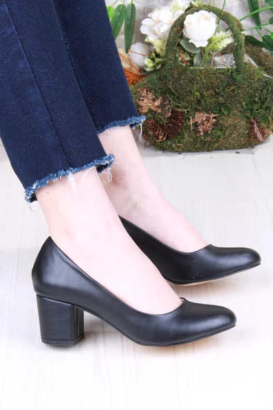 Fort 35809 Düz Sade Rahat Şık Yuvarlak Burun Kalın Topuklu Kadın Ayakkabı ürün görseli