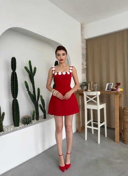 Alyosa Çiçek Detaylı Elbise - 7