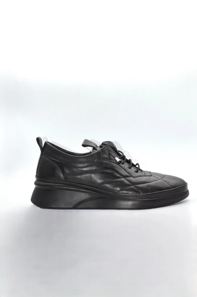 Kadın Siyah Hakiki Deri Akıllı Bağcıklu Günlük Ayakkabı