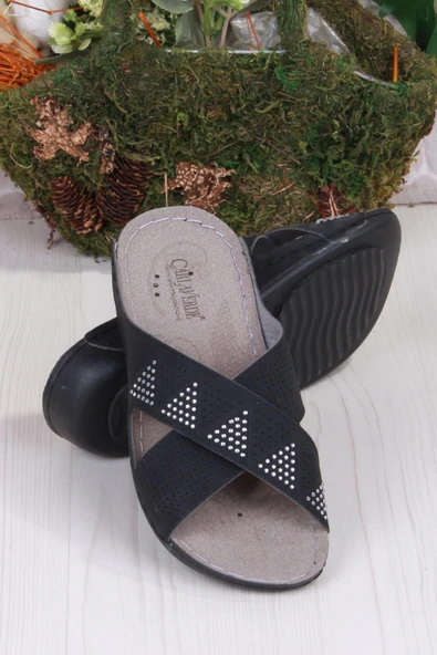 Fort 140525 Siyah Rahat Esnek Anatomik Kadın Terlik ürün görseli