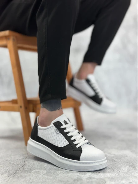 ET0423 Kalın Yüksek Taban Beyaz Siyah Bağcıklı Spor Erkek Ayakkabı ürün görseli