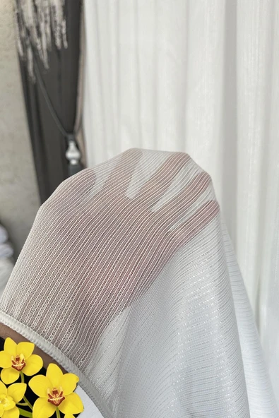 Madame Dower Gossamer Simli Tül Perde 1x2 Seyrek Pileli Extra Dökümlü Ağır Kumaş - Kırışmaz Ütü Gerektirmez