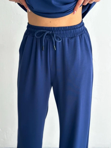 Lucky Life Kadın Yumuşak Dokulu Kumaş Kısa Kollu Lucky Life Kadın Yakalı T-shirt Pantalon Ikili Takım- Lacivert