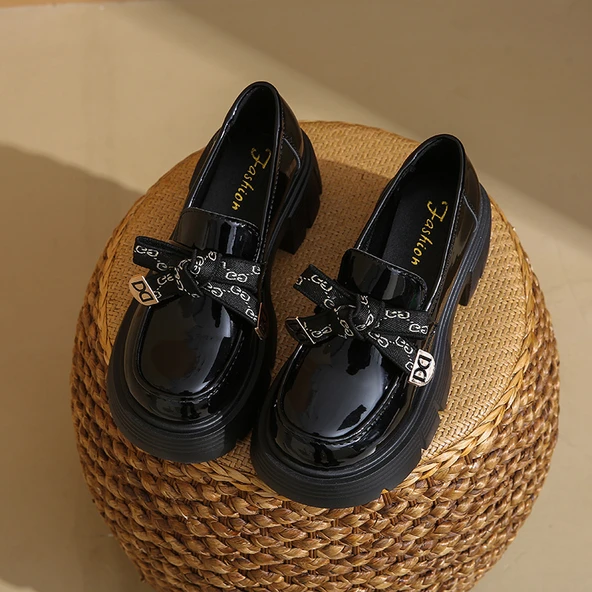 Kadın Loafer Ayakkabı (Parlak Siyah)