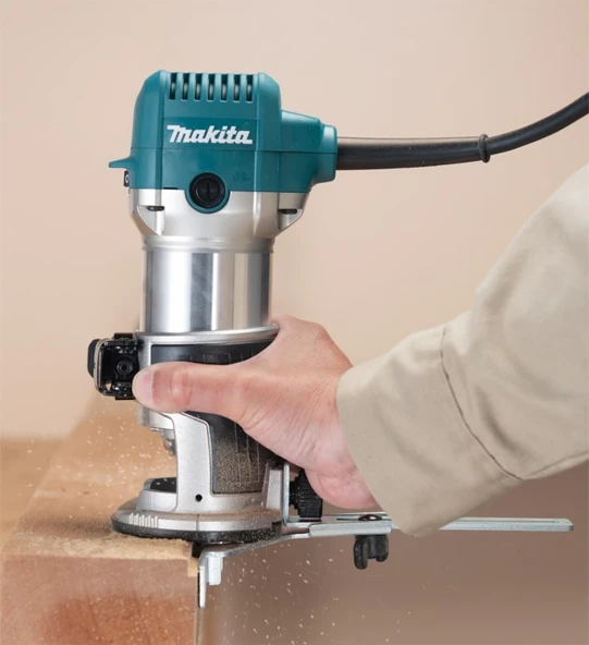 Makita RT0702C Freze Makinası 720W - 3