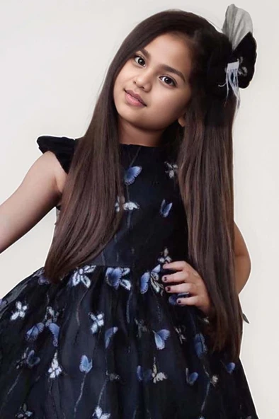 Kız Çocuk Omuzları Fırfır Detaylı Üzeri Kelebek Motifli Eteği Tüllü Siyah Elbise - Resim 3