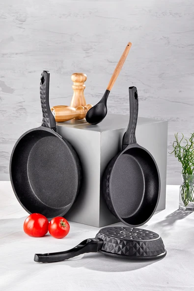 Taç Bella Döküm 3'lü Tava Seti Siyah 20 Cm / 24 Cm / 28 Cm