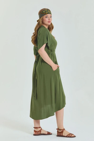 V Yaka Büzgü Detaylı Büyük Beden Elbise - 6