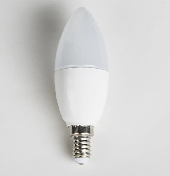 Şila Led Buji Tipi 7W Ampul E14 Duy Sıcak Beyaz 4000K Aydınlatma A++