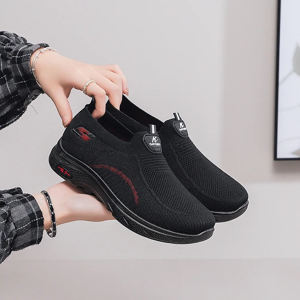 Kadın Günlük Slip-On Örme Ayakkabı (Siyah - Kırmızı)