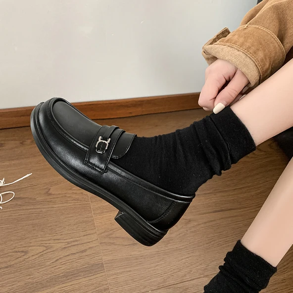 Kadın Loafer Ayakkabı - PU Deri - Günlük Kullanım (Mat Siyah)