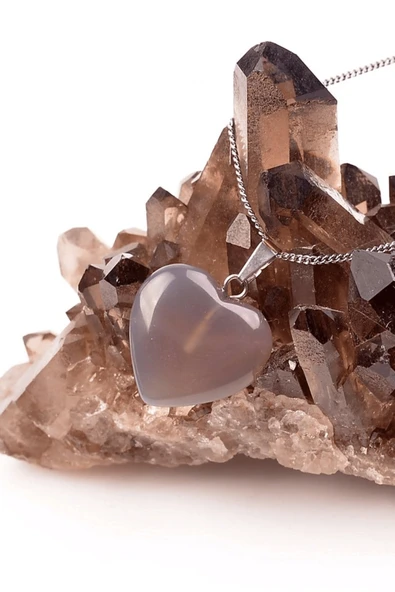 Sertifikalı Gerçek Kalp Model Gri Kalsedon Taşı Kolye - Resim 2