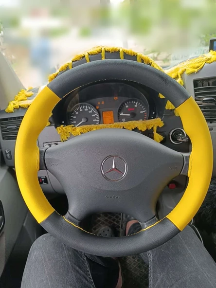 DİKİŞLİ DİREKSİYON KILIFI SARI DERİ SİYAH DERİ SARI DİKİŞLİ MERCEDES SPRİNTER TÜMSEKLİ DİREKSİYON ürün görseli