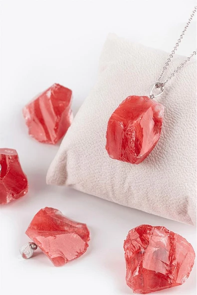 Sertifikalı Ham Işlenmemiş Gül Kuvars Taşı Kolye - Rose