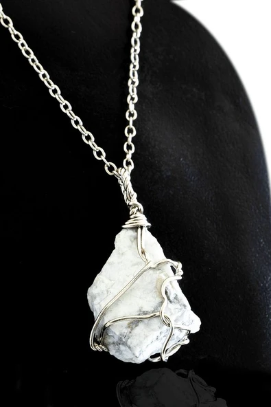 Sertifikalı Ham İşlenmemiş Tel Sargılı Havlit Taşı Kolye ürün görseli