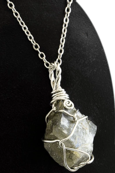 Sertifikalı Ham Tel Sargılı Labradorit Taşı Kolye ürün görseli