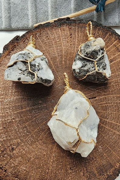 Sertifikalı Gold Tel Sargılı Ham İşlenmemiş Ay Taşı Kolye - Resim 2