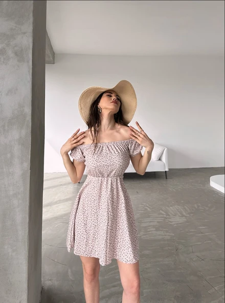 Madonna Yaka Çiçek Desenli Pudra Elbise