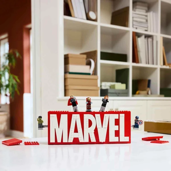 Lego Marvel: Marvel Logosu Ve Minifigürleri 76313 - Süper Kahraman Sevenler Için Avengers Karakterle - Resim 2