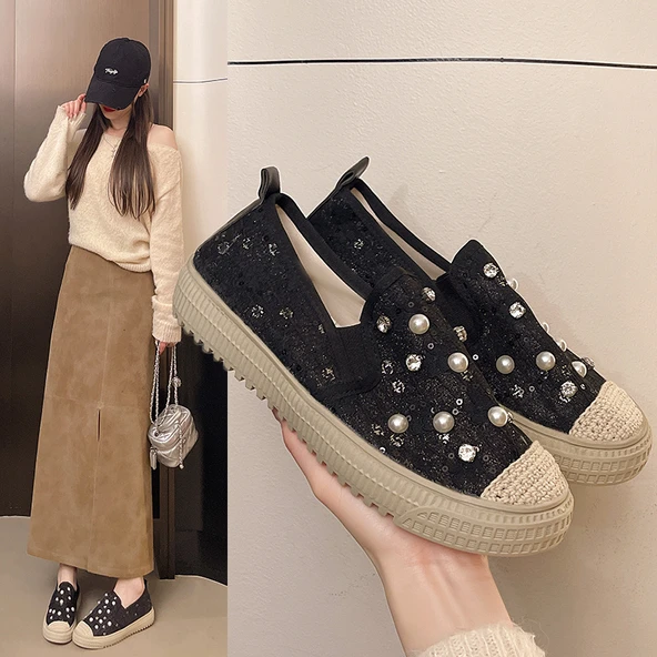 Kadın Yazlık Fileli Slip-On Ayakkabı (Siyah)
