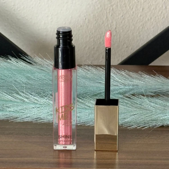 Sudedi Home Kiss Me Shine Lip Gloss - Pembe Işıltılı Dudak Parlatıcısı - 4