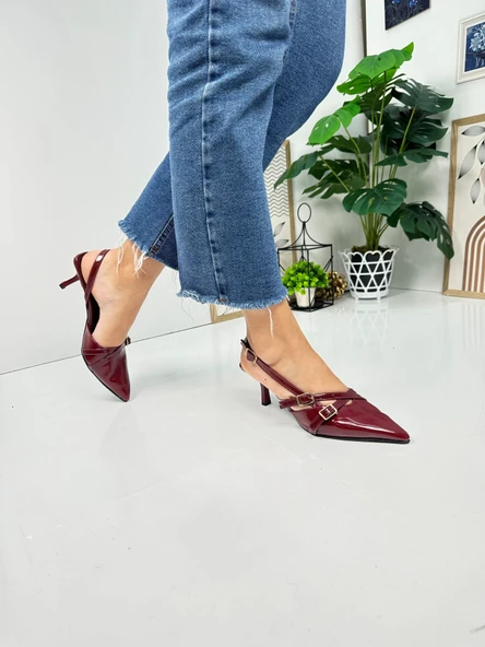 Günlük Kadın Sivri Burun Ayarlanabilir Kemer Detaylı Arkası Açık Klasik İnce Topuklu Ayakkabı 922-64 - 10