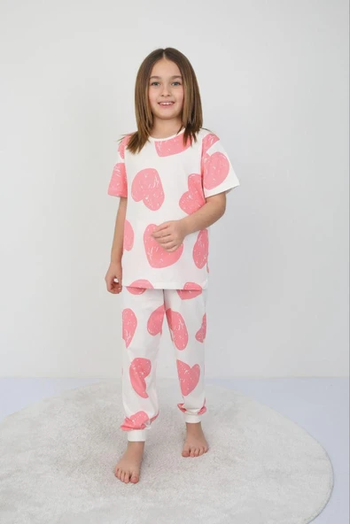 Pembe Kalp Desenli Kız Çocuk Pijama Takımı